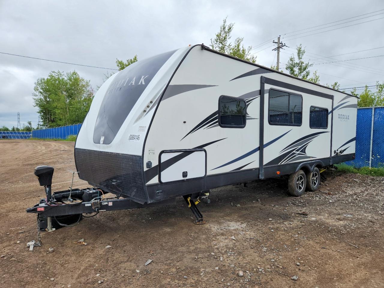 4YDT28828HJ971861 · 2017 KEYSTONE UNKNOWN · 2/10