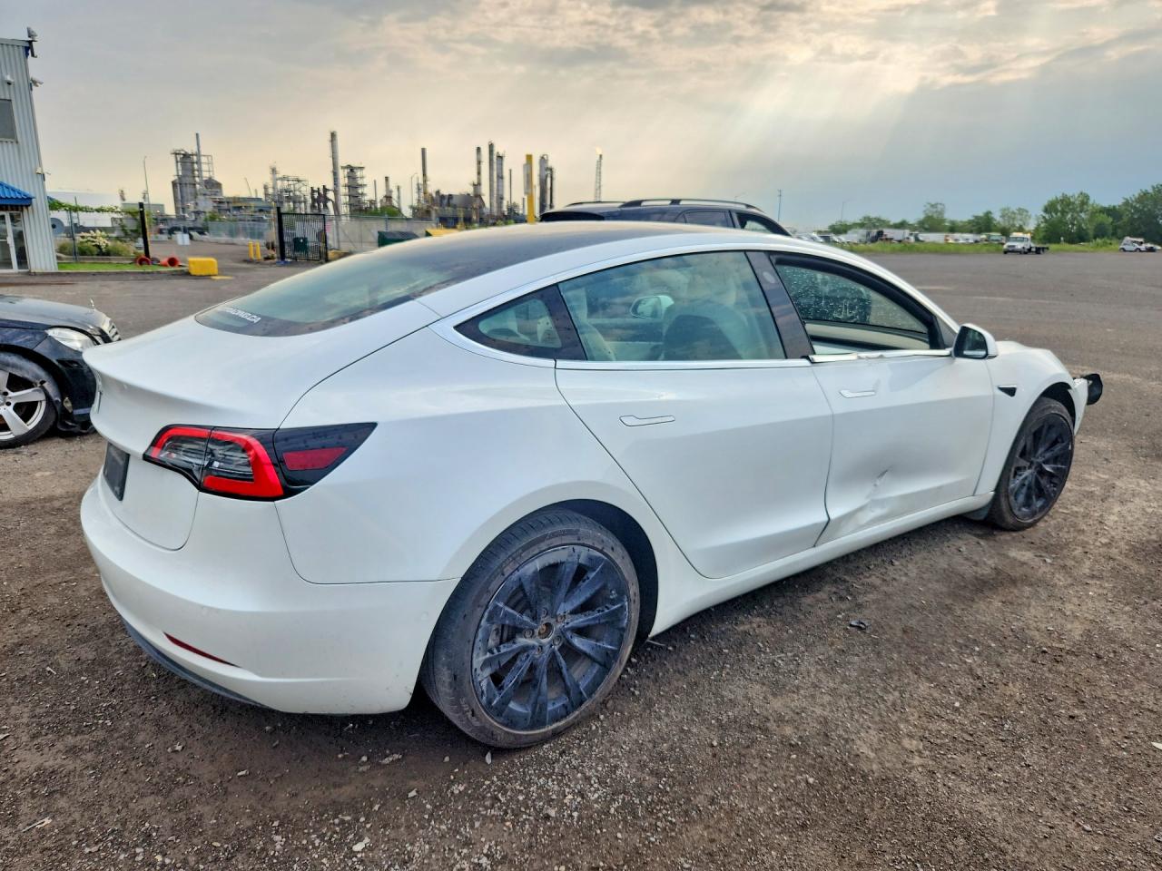 5YJ3E1EA5KF420296 · 2019 TESLA MODEL 3 · 3/12