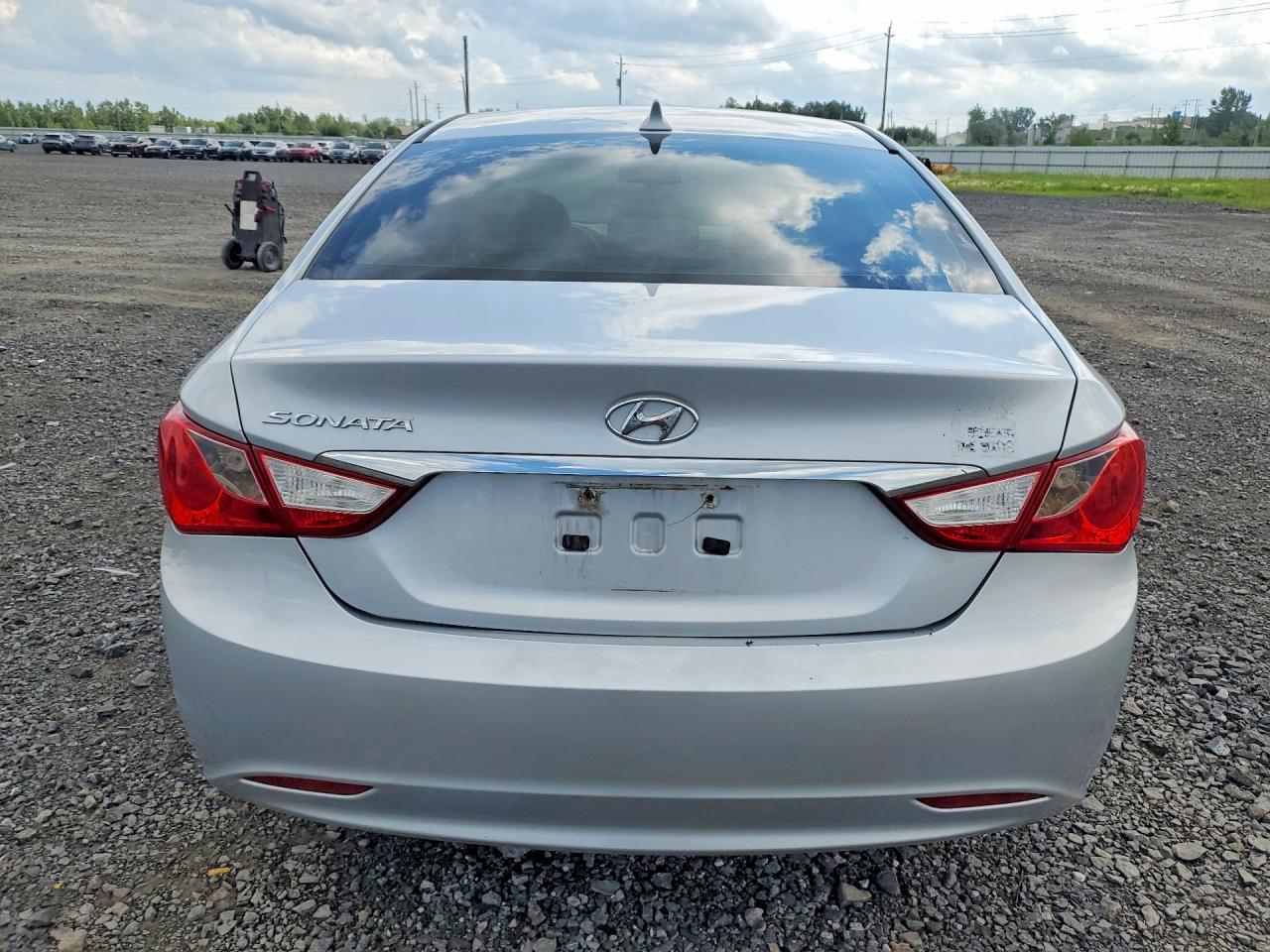 5NPEB4AC2CH438235 · 2012 HYUNDAI SONATA · 6/12