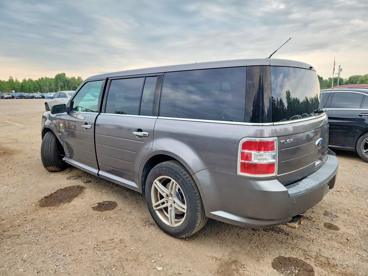 2FMGK5CC0ABD02539 · 2010 FORD FLEX · 2/13