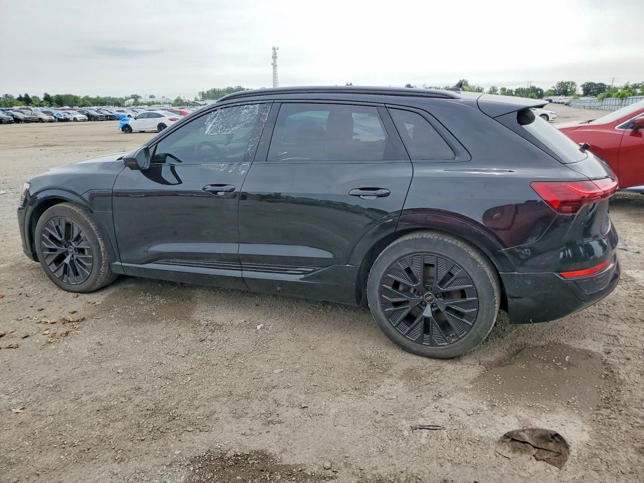 WA14ABGE6RB011799 · 2024 AUDI Q8 E-TRON · 2/13