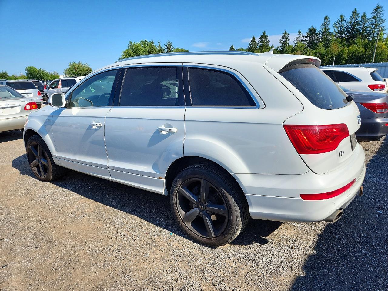 WA1WMCFE6FD008957 · 2015 AUDI Q7 · 2/14