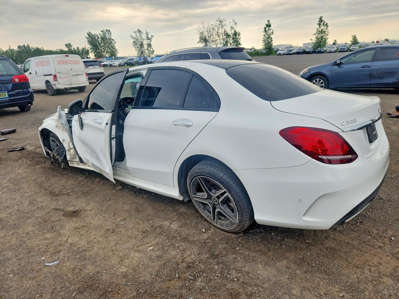 W1KWF8EB7MR652624 · 2021 MERCEDES-BENZ C · 2/12