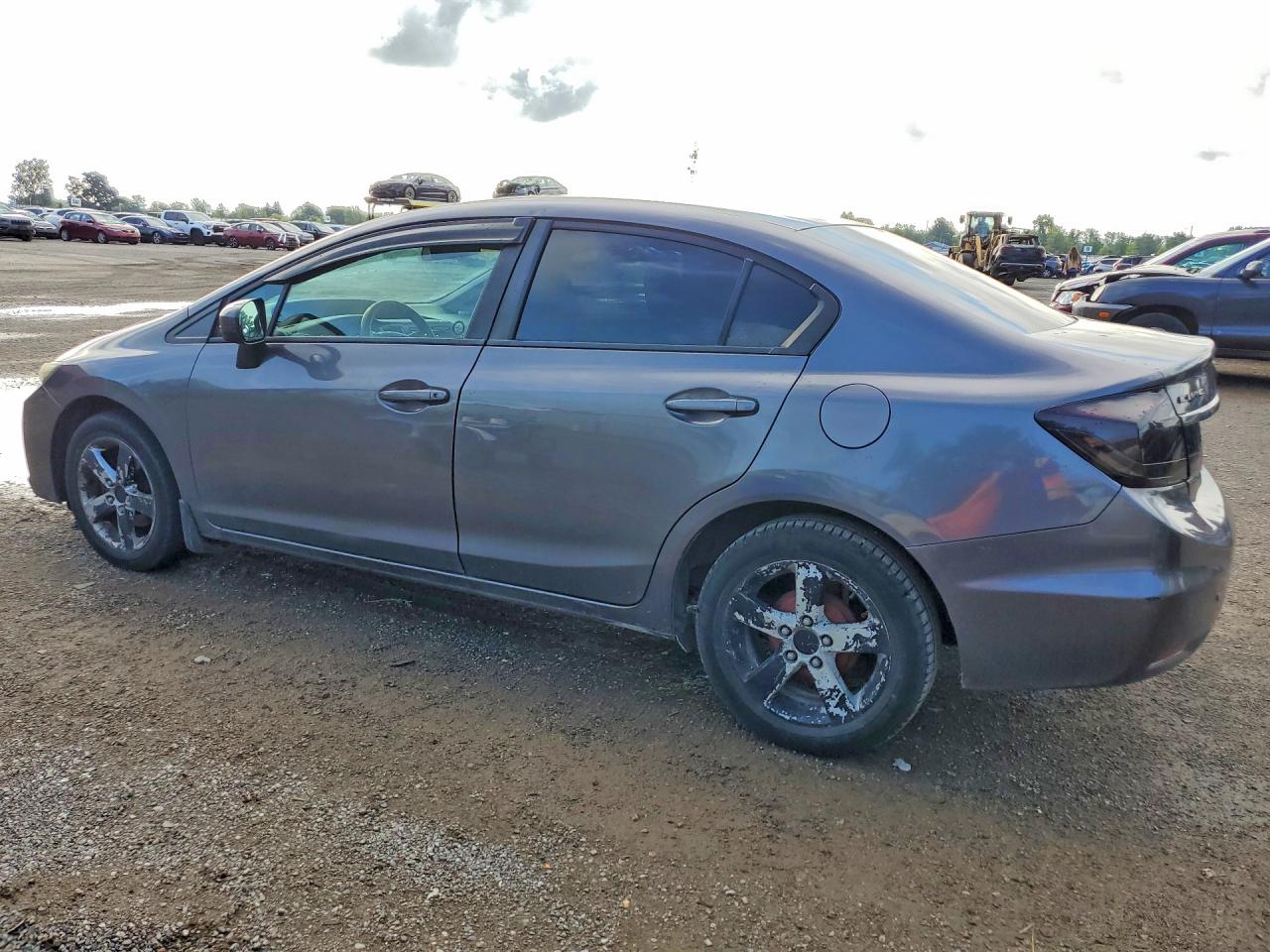 2HGFB2F47FH003140 · 2015 HONDA CIVIC · 2/13