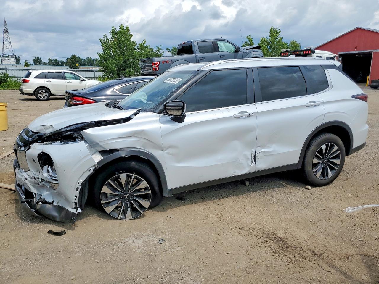 2026 MITSUBISHI OUTLANDER