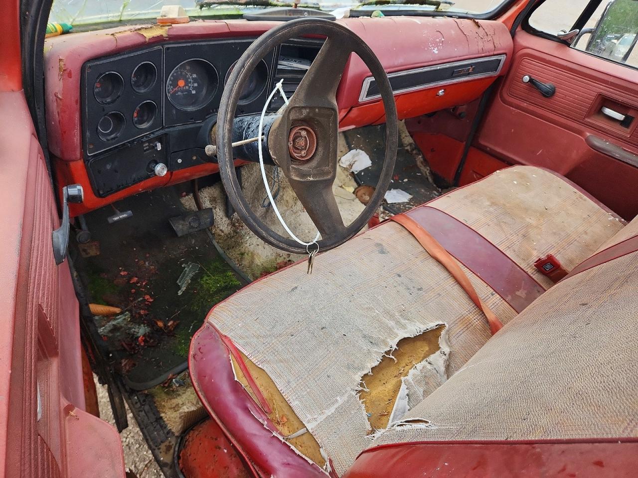 TCU1181538572 · 1978 GMC C3500 · 8/12