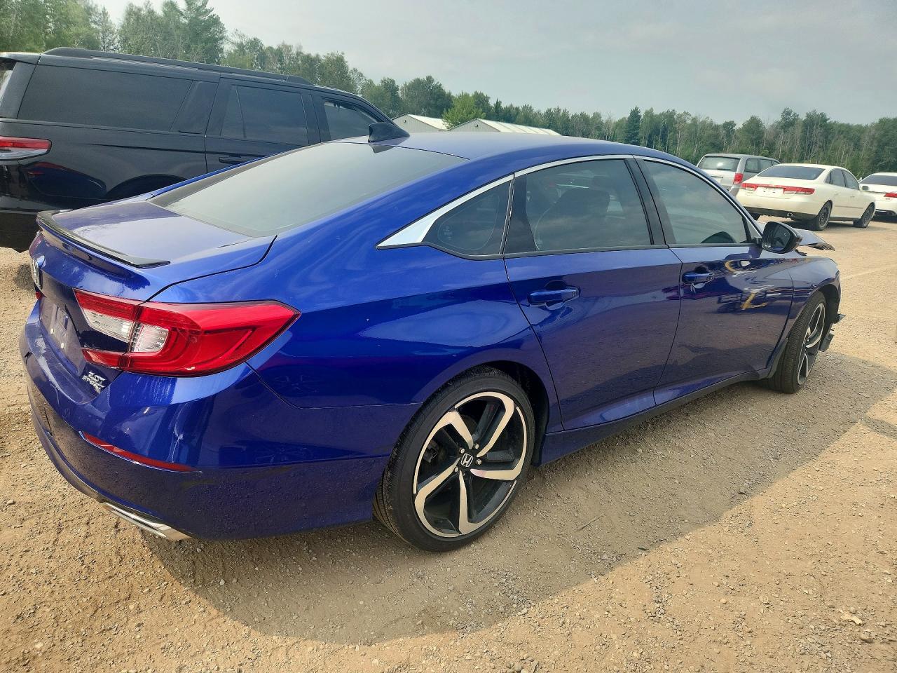 1HGCV2F3XNA800321 · 2022 HONDA ACCORD · 3/13