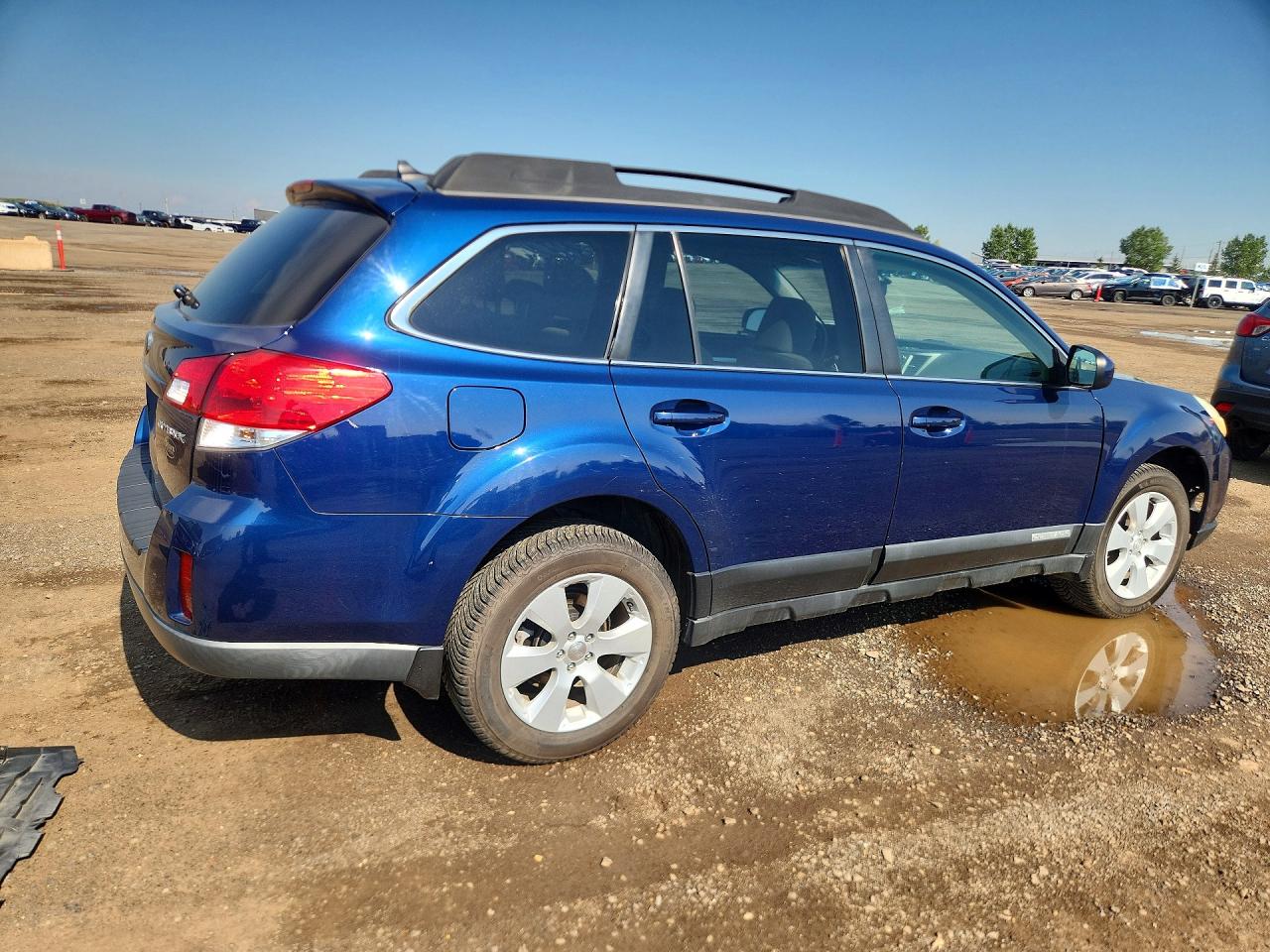 4S4BRCHC6B3380568 · 2011 SUBARU OUTBACK · 3/14