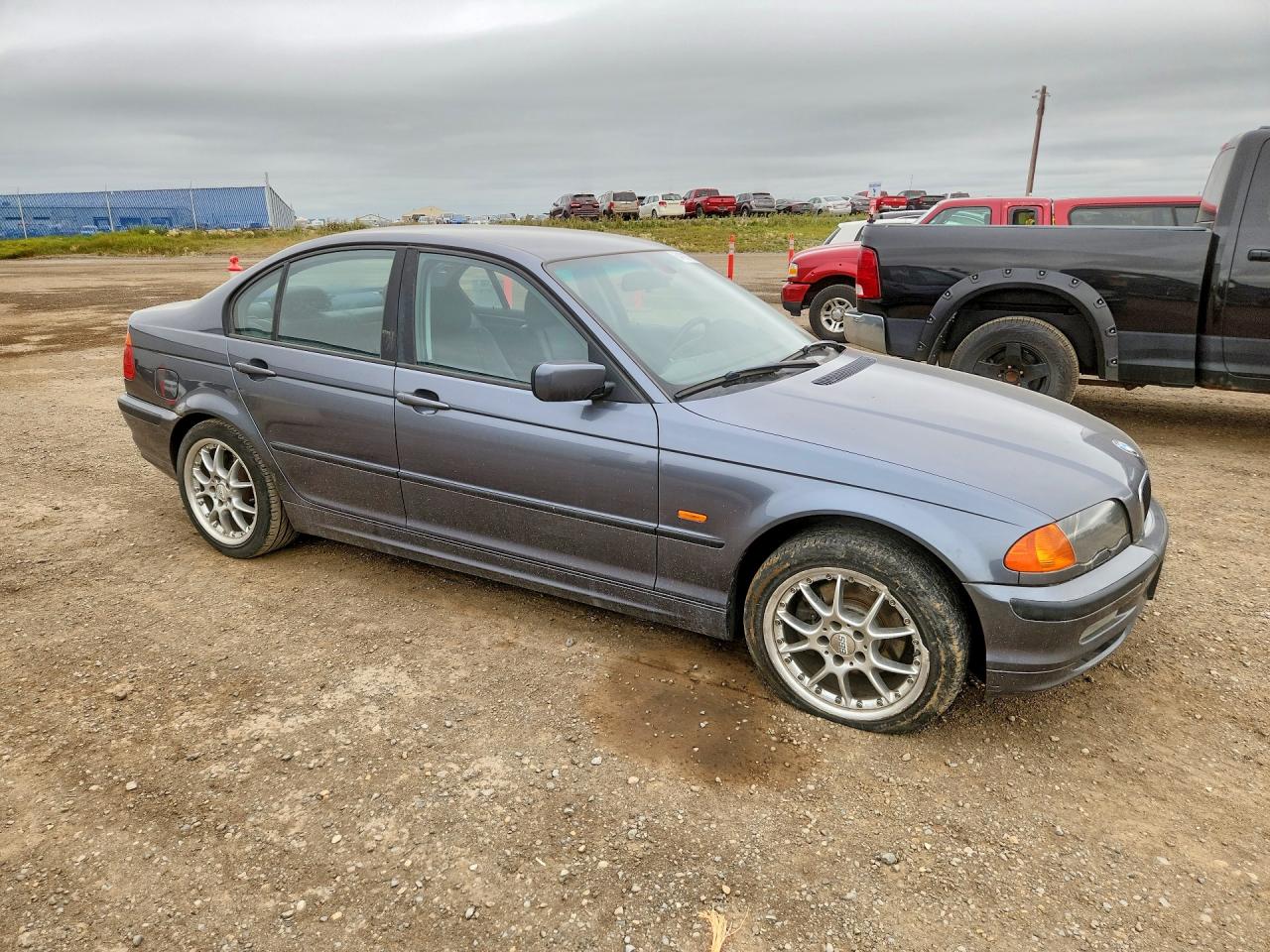 WBAAV334X1FU92182 · 2001 BMW 325 · 4/12