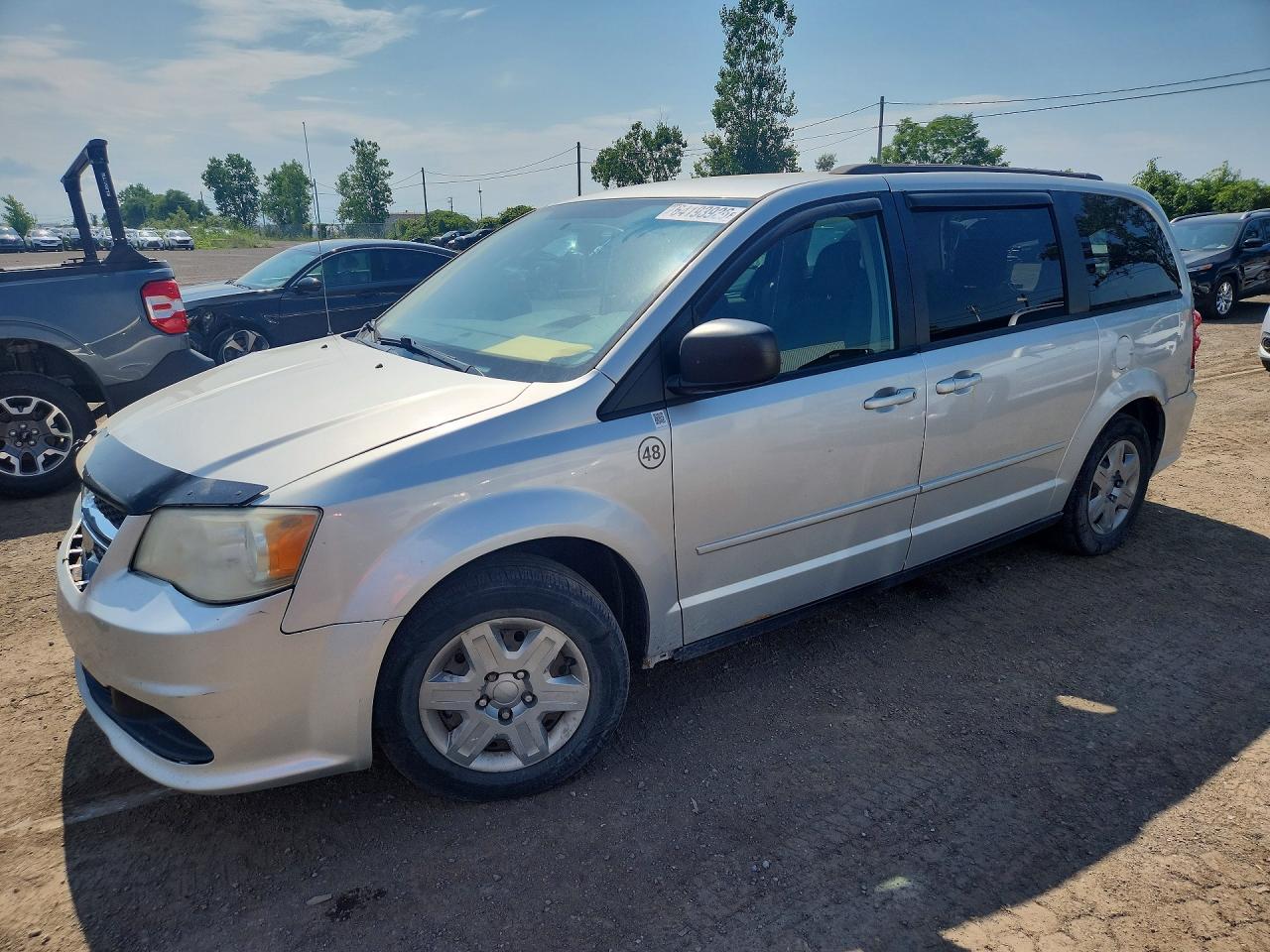 2D4RN4DG0BR792668 · 2011 DODGE GRAND CARAVAN