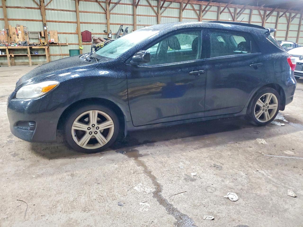 2T1KU4EE0AC394390 · 2010 TOYOTA COROLLA MATRIX