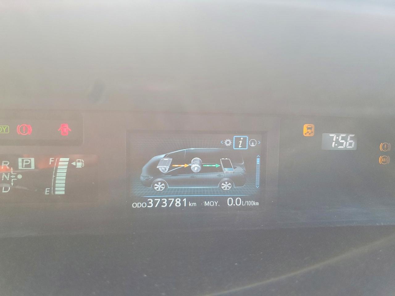 JTDZN3EU4HJ069432 · 2017 TOYOTA PRIUS V · 9/12