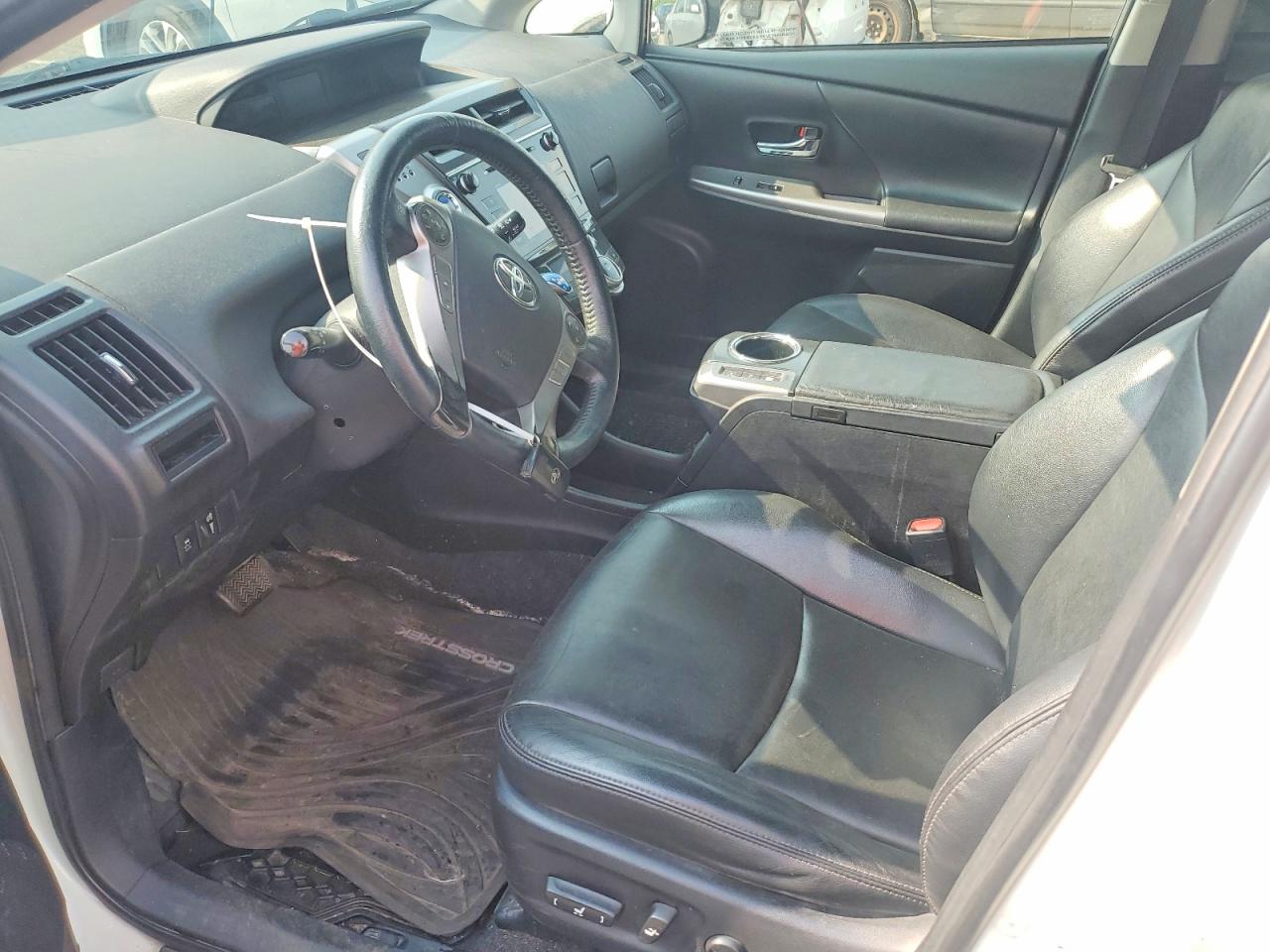 JTDZN3EU4HJ069432 · 2017 TOYOTA PRIUS V · 7/12