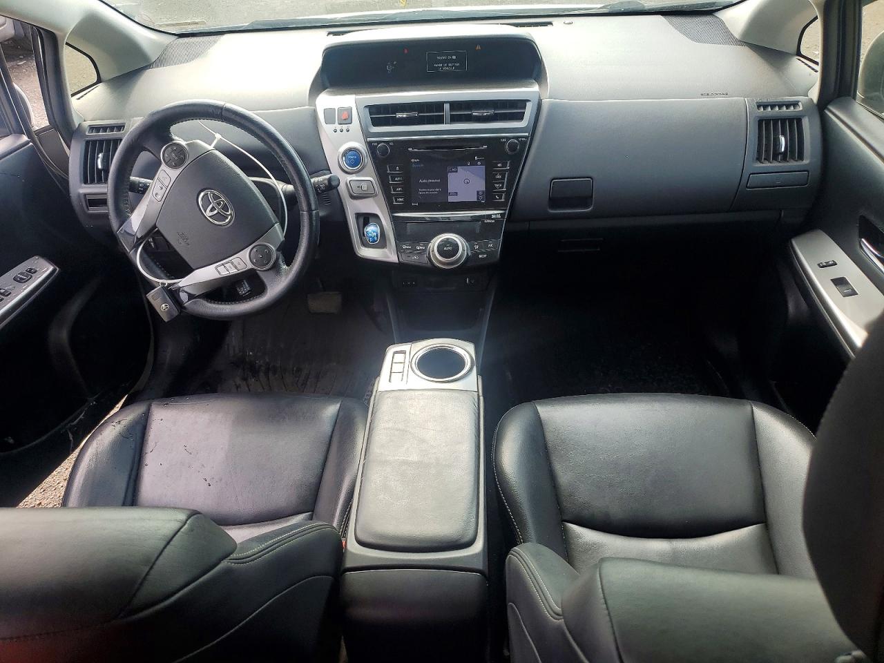 JTDZN3EU4HJ069432 · 2017 TOYOTA PRIUS V · 8/12