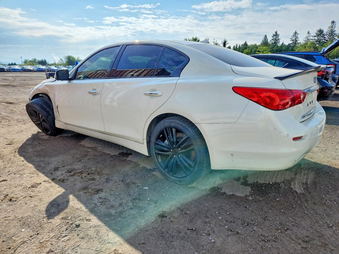 JN1EV7ARXHM835253 · 2017 INFINITI Q50 · 2/13