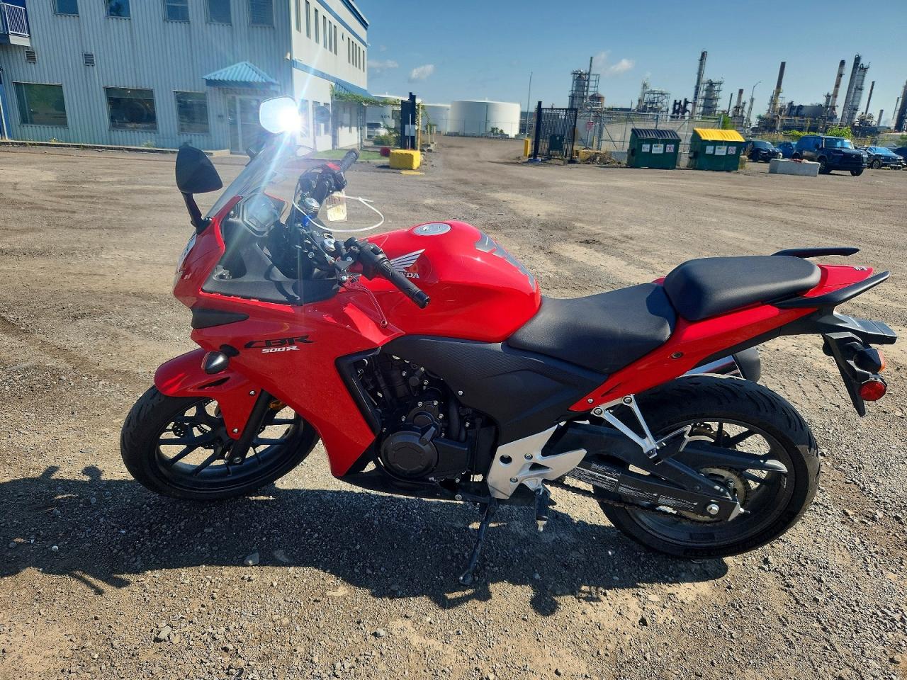 MLHPC4427F5200147 · 2015 HONDA CBR500 · 3/9