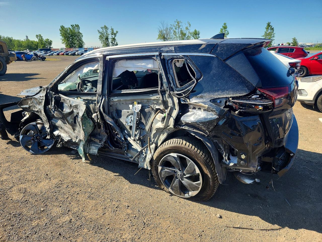 JN8BT3BB6RW283115 · 2024 NISSAN ROGUE · 2/12