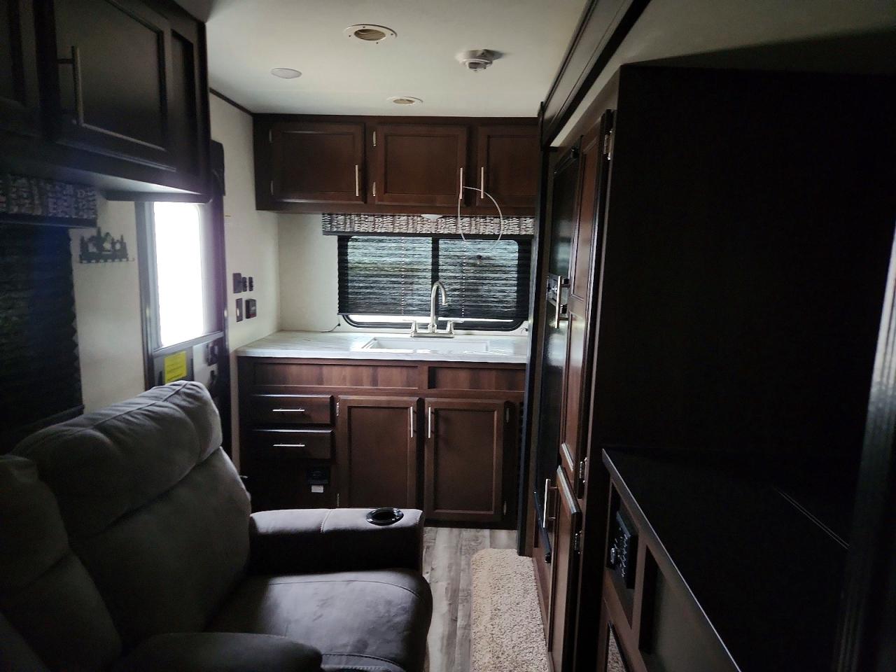 1UJBJ0BN6K1710158 · 2019 JAYCO JAY FLIGHT SLX · 6/10
