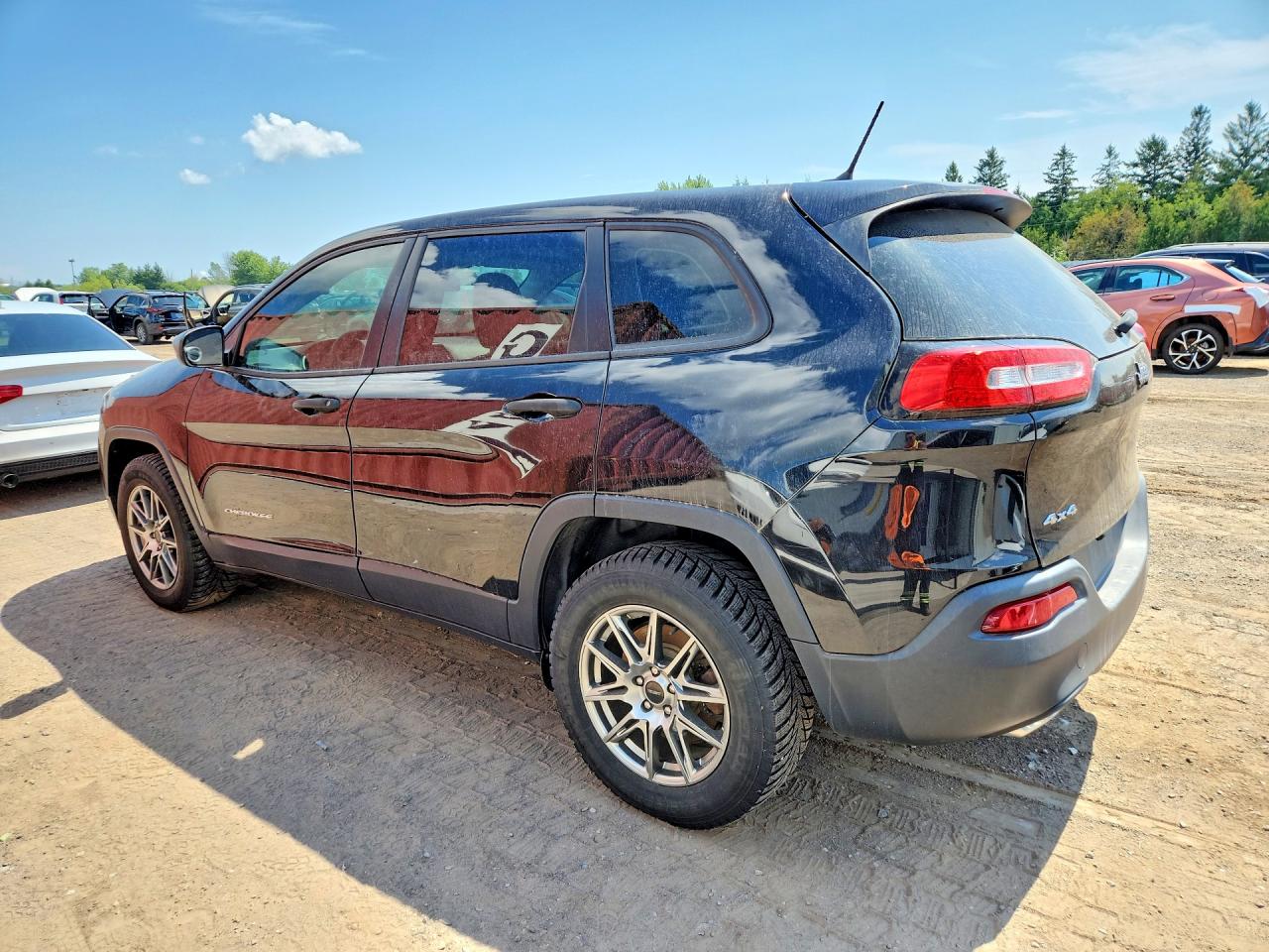 1C4PJMAB5GW334051 · 2016 JEEP CHEROKEE · 2/13