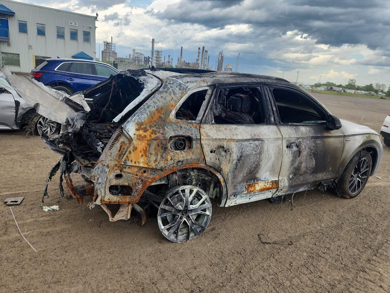 WA1FAAFY8P2065889 · 2023 AUDI Q5 · 3/12