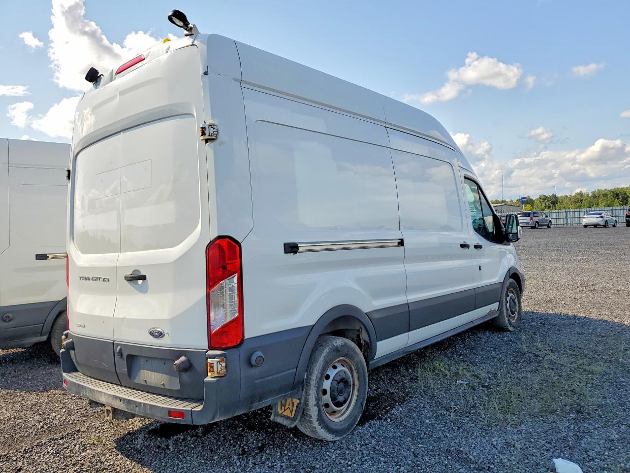 1FTBW2XG2HKB11557 · 2017 FORD TRANSIT · 3/13