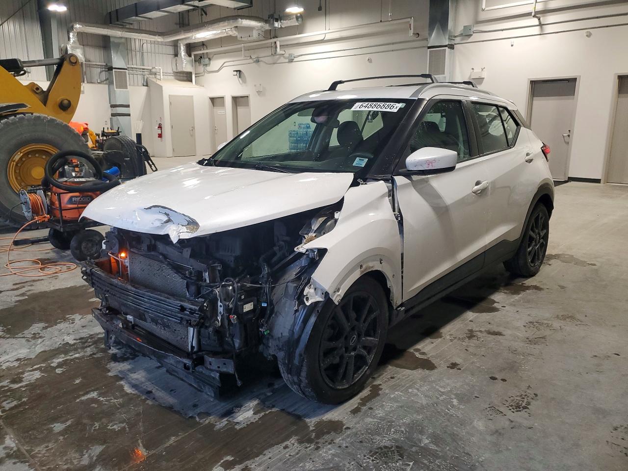 3N1CP5CV7NL510467 · 2022 NISSAN KICKS