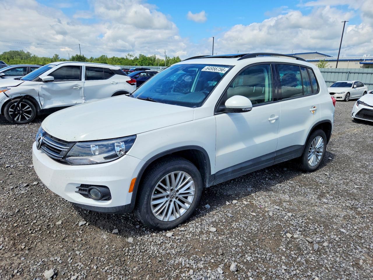 WVGJV7AX2GW594801 · 2016 VOLKSWAGEN TIGUAN