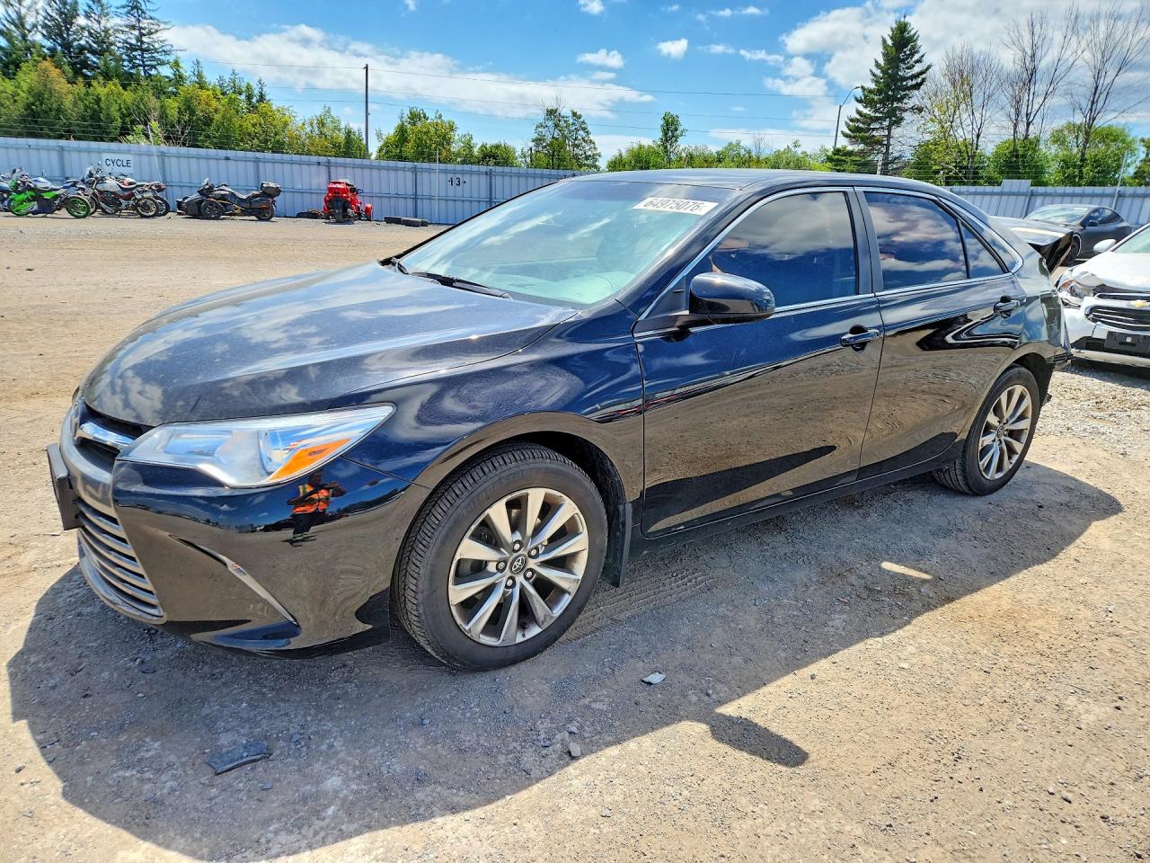 2017 TOYOTA CAMRY