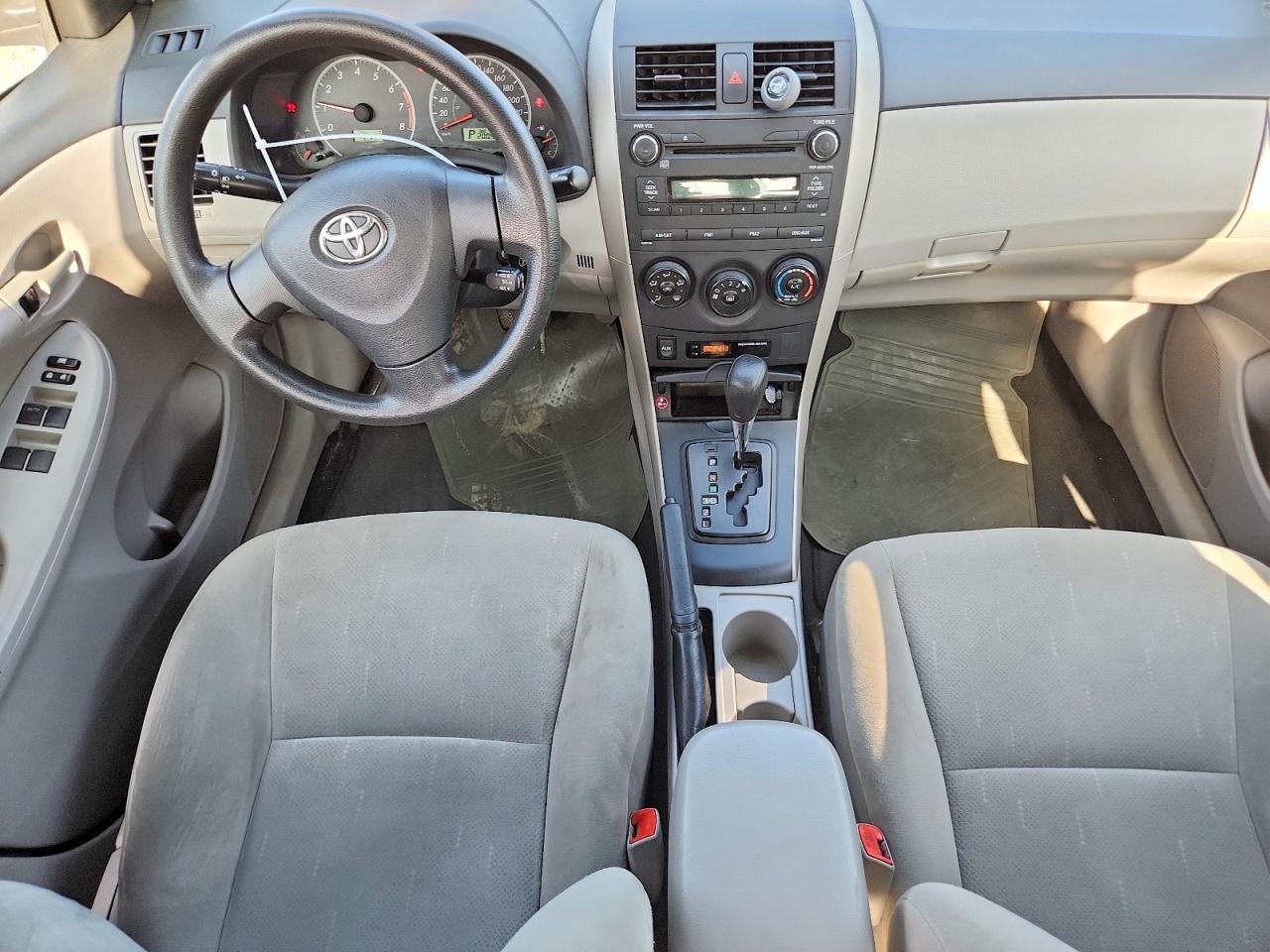 2T1BU4EEXBC581301 · 2011 TOYOTA COROLLA · 8/12