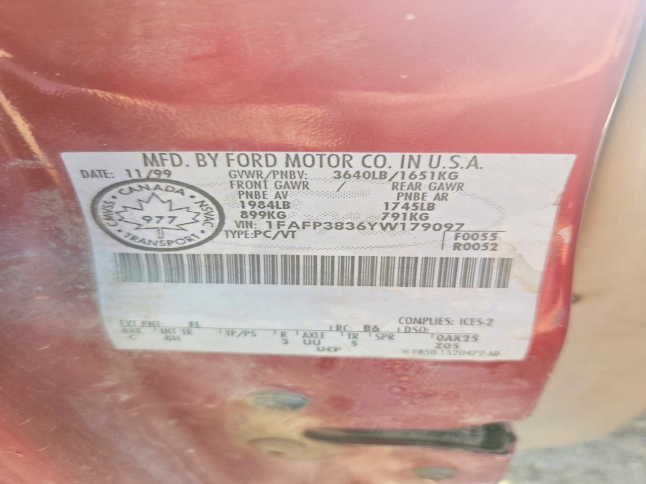 1FAFP3836YW179097 · 2000 FORD FOCUS · 12/12