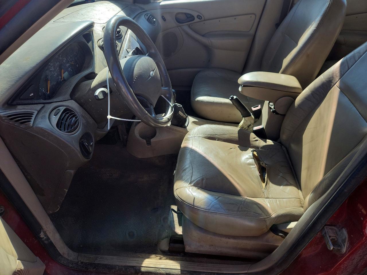1FAFP3836YW179097 · 2000 FORD FOCUS · 7/12