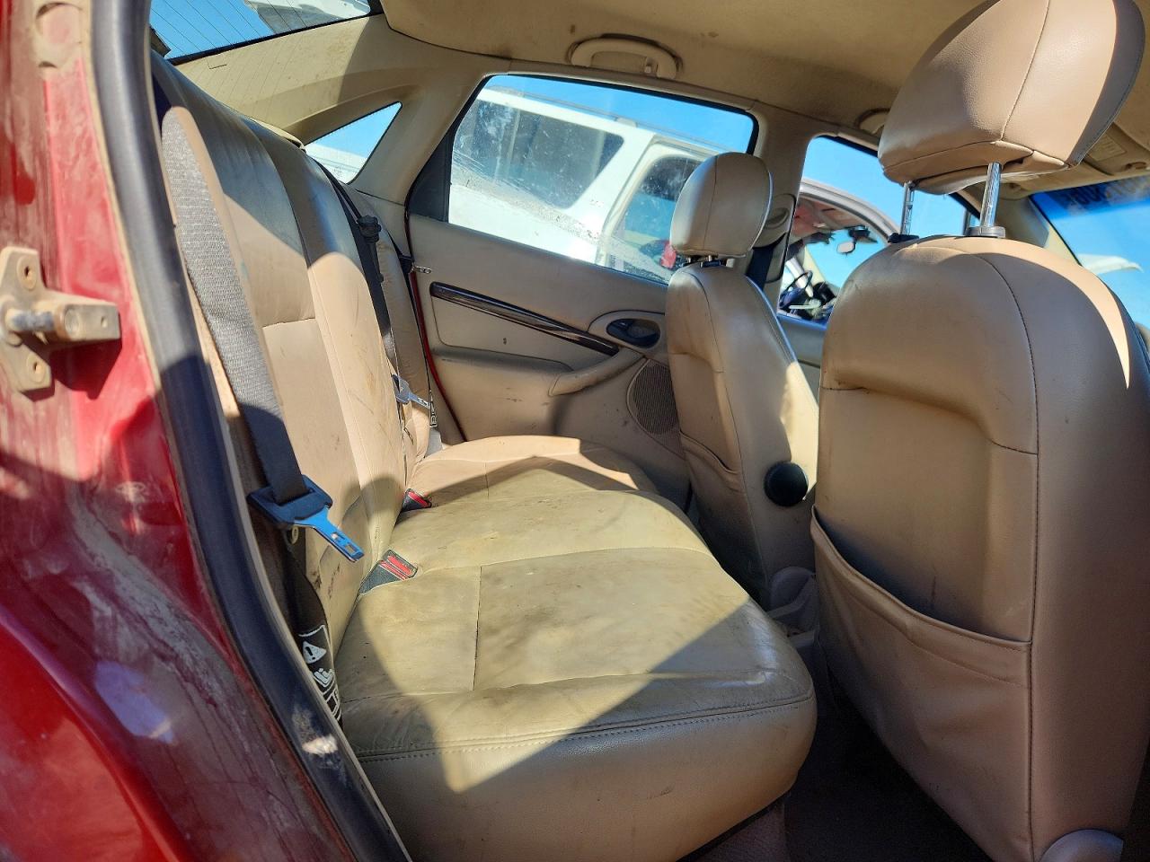 1FAFP3836YW179097 · 2000 FORD FOCUS · 10/12