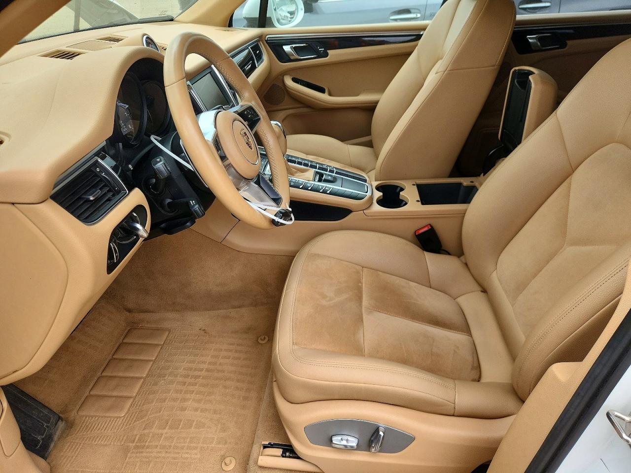 WP1AB2A55FLB60028 · 2015 PORSCHE MACAN · 7/12