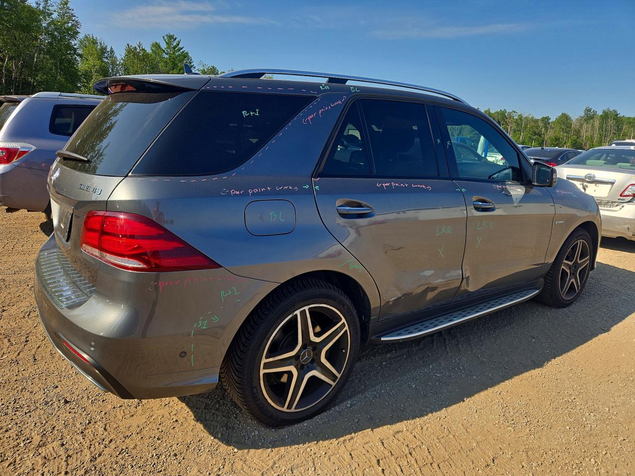4JGDA6EB4HA825603 · 2017 MERCEDES-BENZ GLE · 3/13