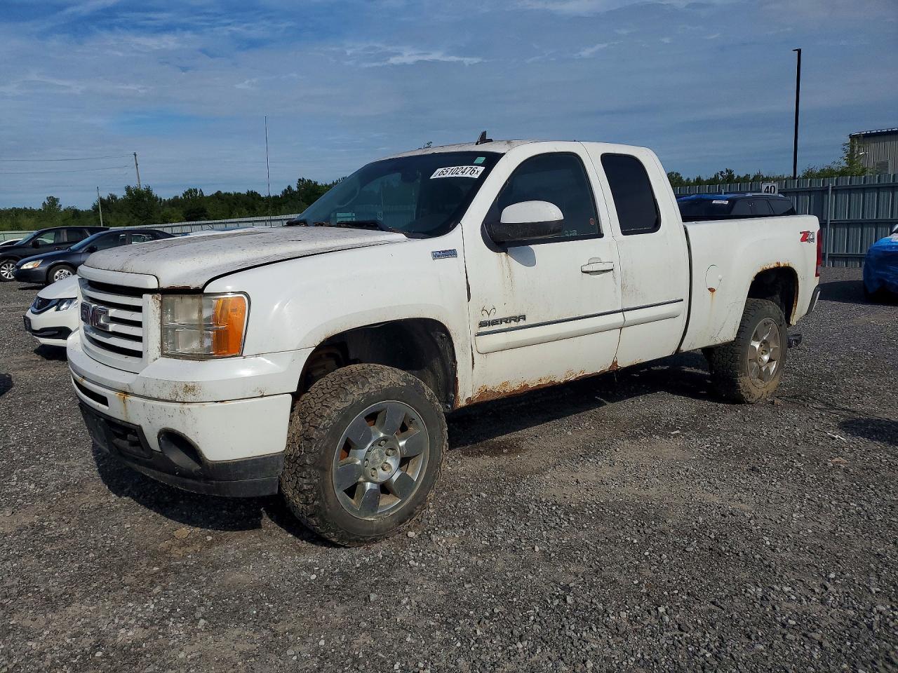 1GTR2VE31BZ457707 · 2011 GMC SIERRA