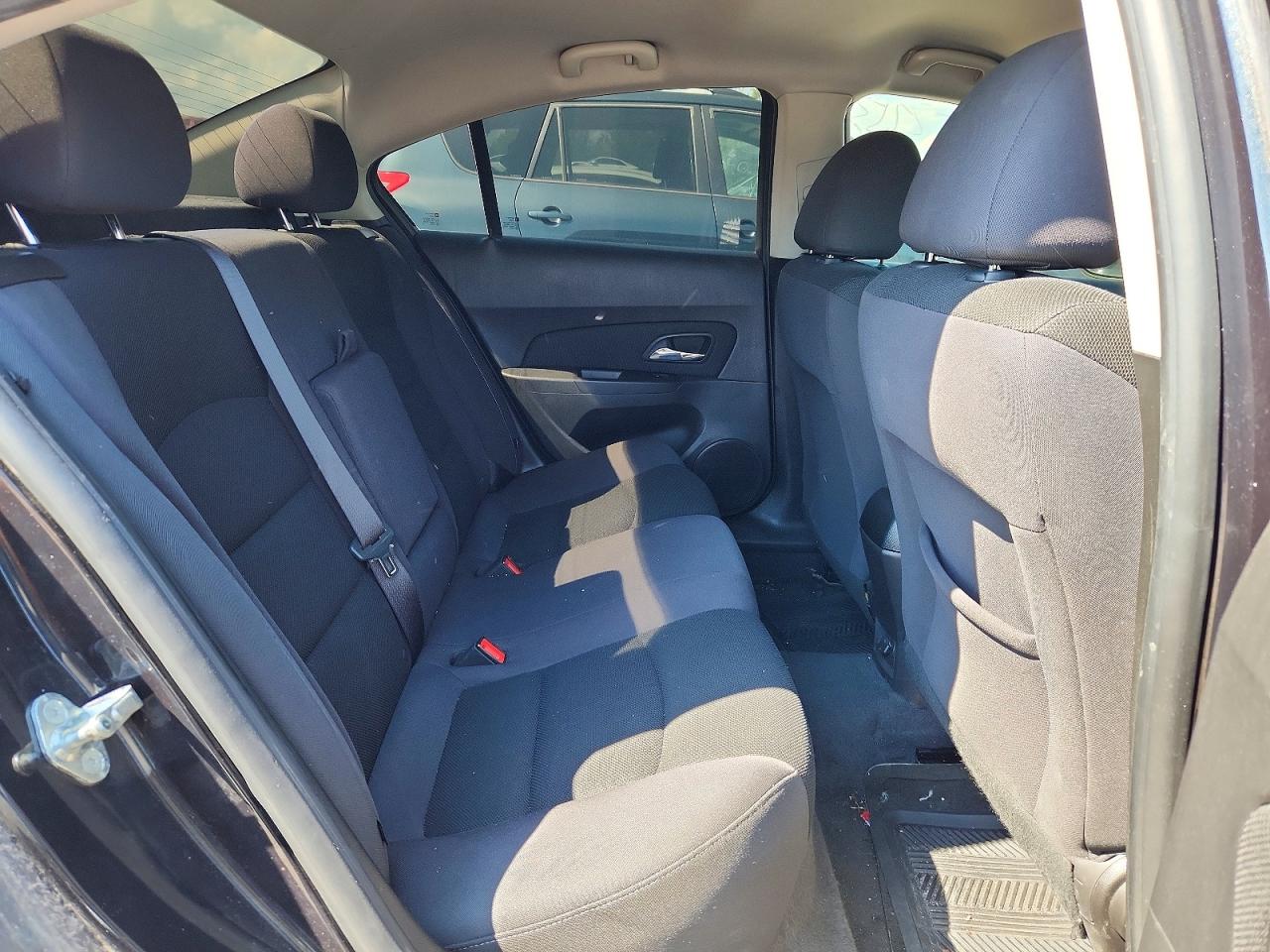 1G1PC5SB4F7250044 · 2015 CHEVROLET CRUZE · 10/12