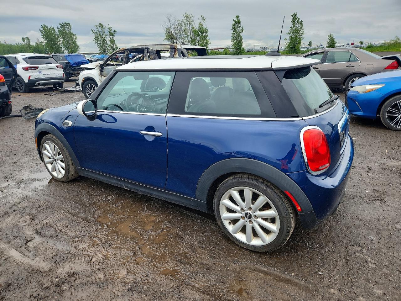 WMWXP5C50GT739485 · 2016 MINI COOPER · 2/12