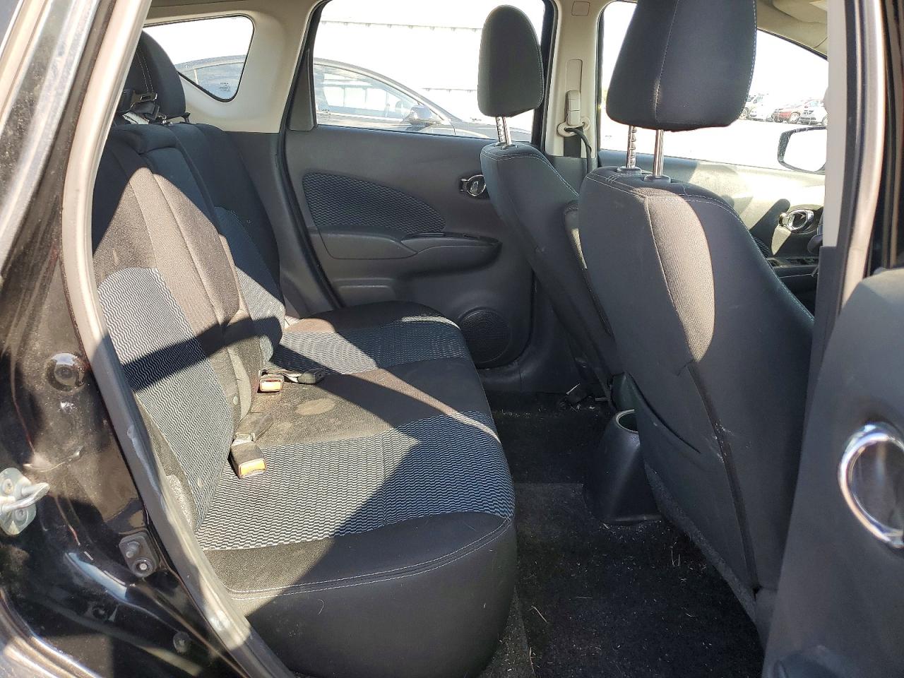 3N1CE2CP5JL365350 · 2018 NISSAN VERSA NOTE · 10/12