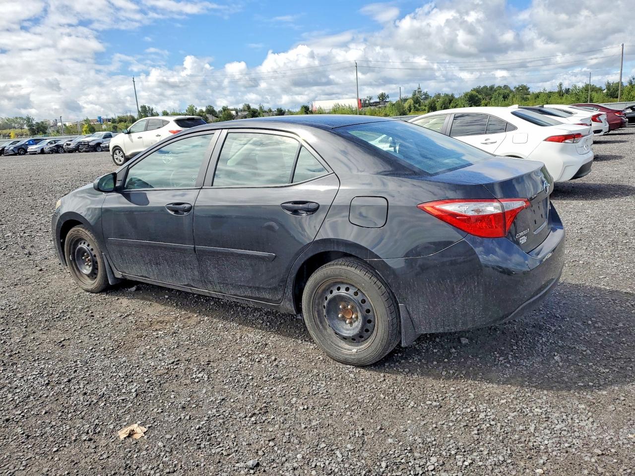 2T1BURHE0FC320712 · 2015 TOYOTA COROLLA · 2/12