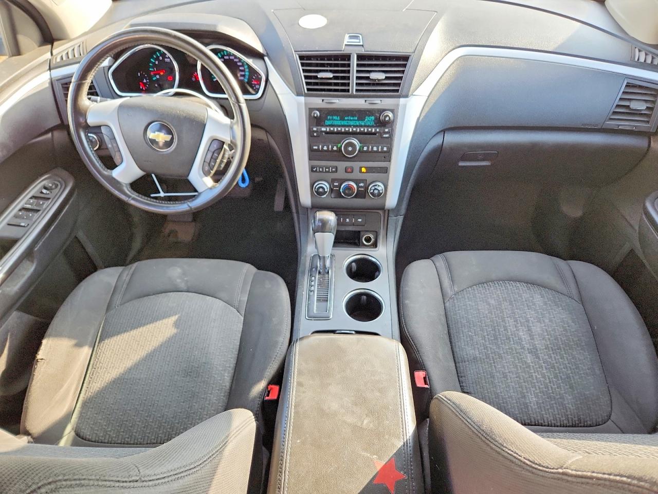 1GNLVFED2AJ237881 · 2010 CHEVROLET TRAVERSE · 8/13