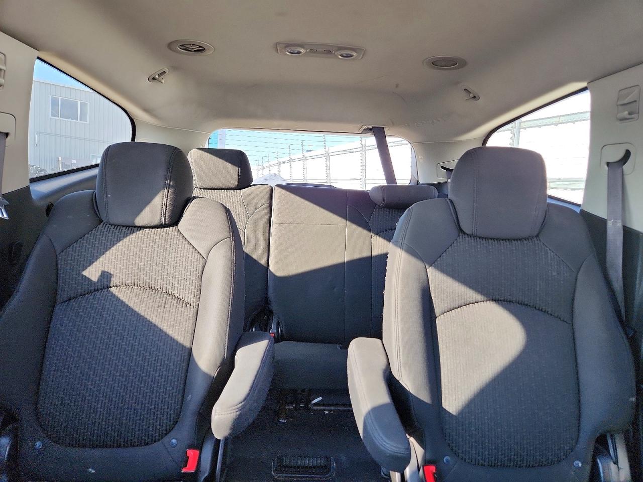 1GNLVFED2AJ237881 · 2010 CHEVROLET TRAVERSE · 10/13