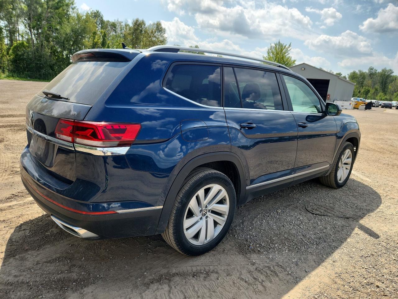 1V2BR2CA8MC577103 · 2021 VOLKSWAGEN ATLAS · 3/13