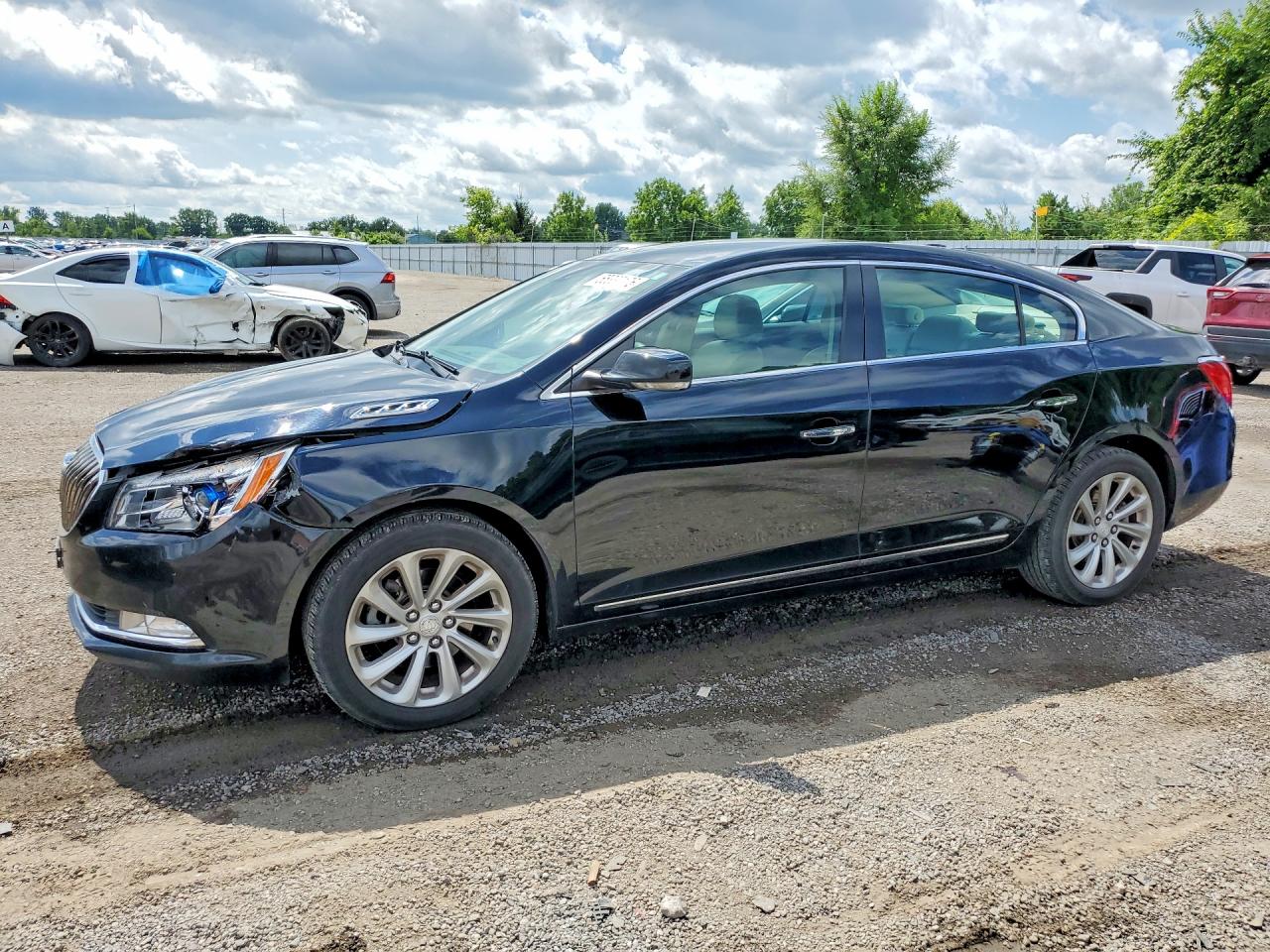 1G4GD5G35GF145182 · 2016 BUICK LACROSSE