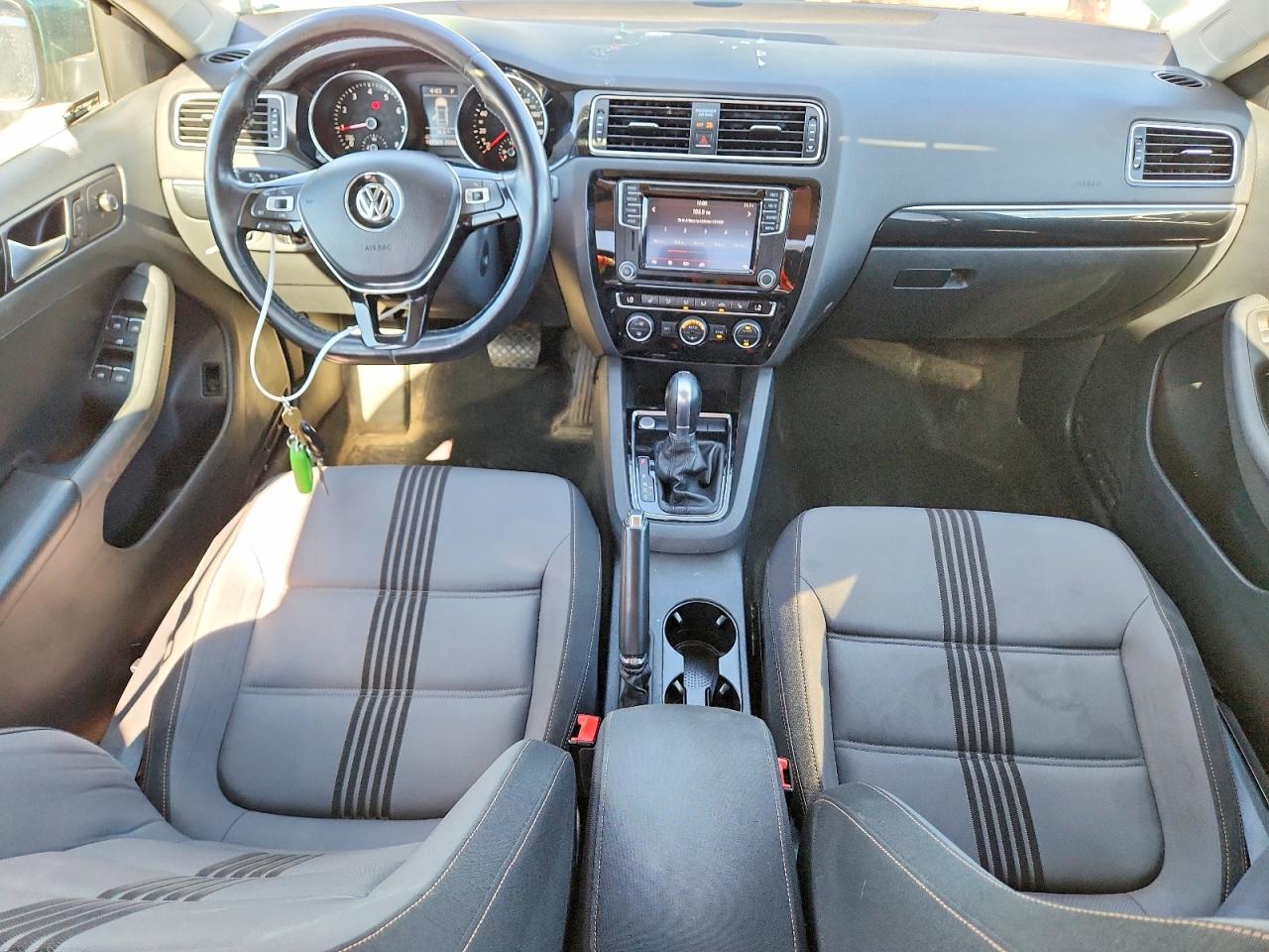 3VWDB7AJ0HM243678 · 2017 VOLKSWAGEN JETTA · 8/12