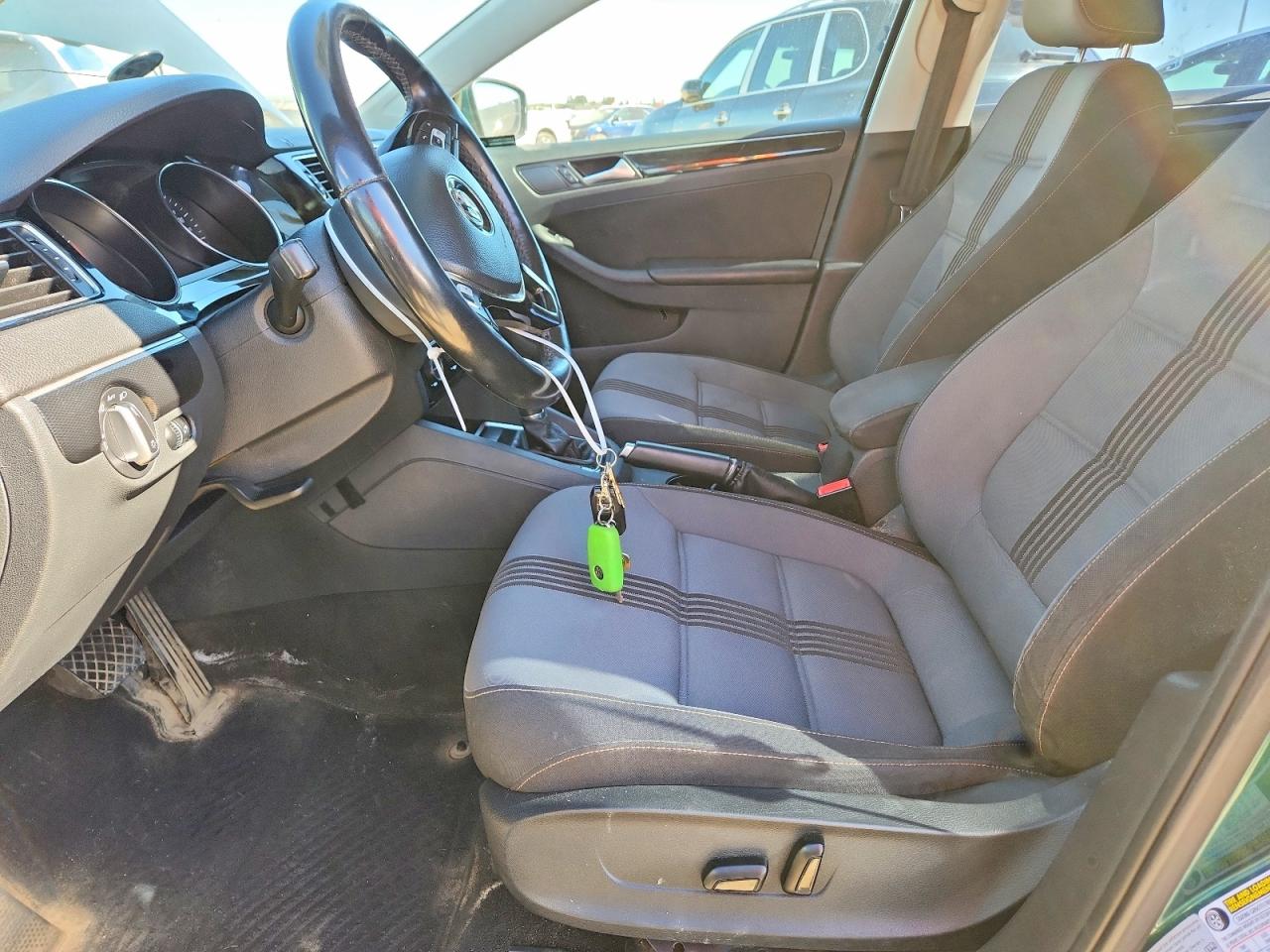 3VWDB7AJ0HM243678 · 2017 VOLKSWAGEN JETTA · 7/12