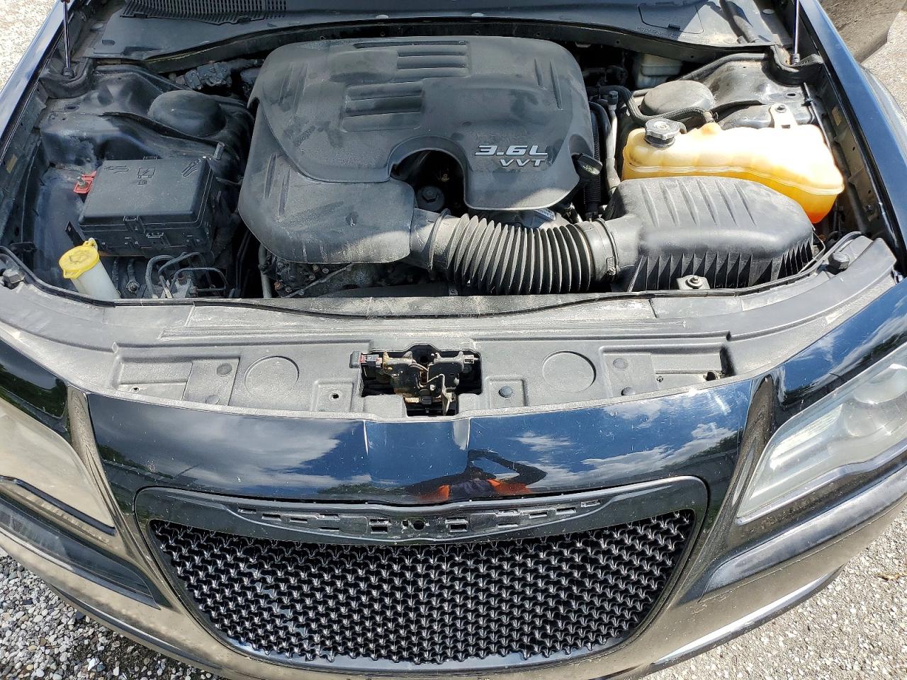 2C3CCABG8DH714436 · 2013 CHRYSLER 300 · 8/9
