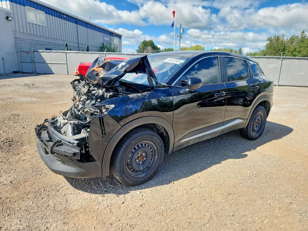3N8AP6CA3SL317823 · 2025 NISSAN KICKS
