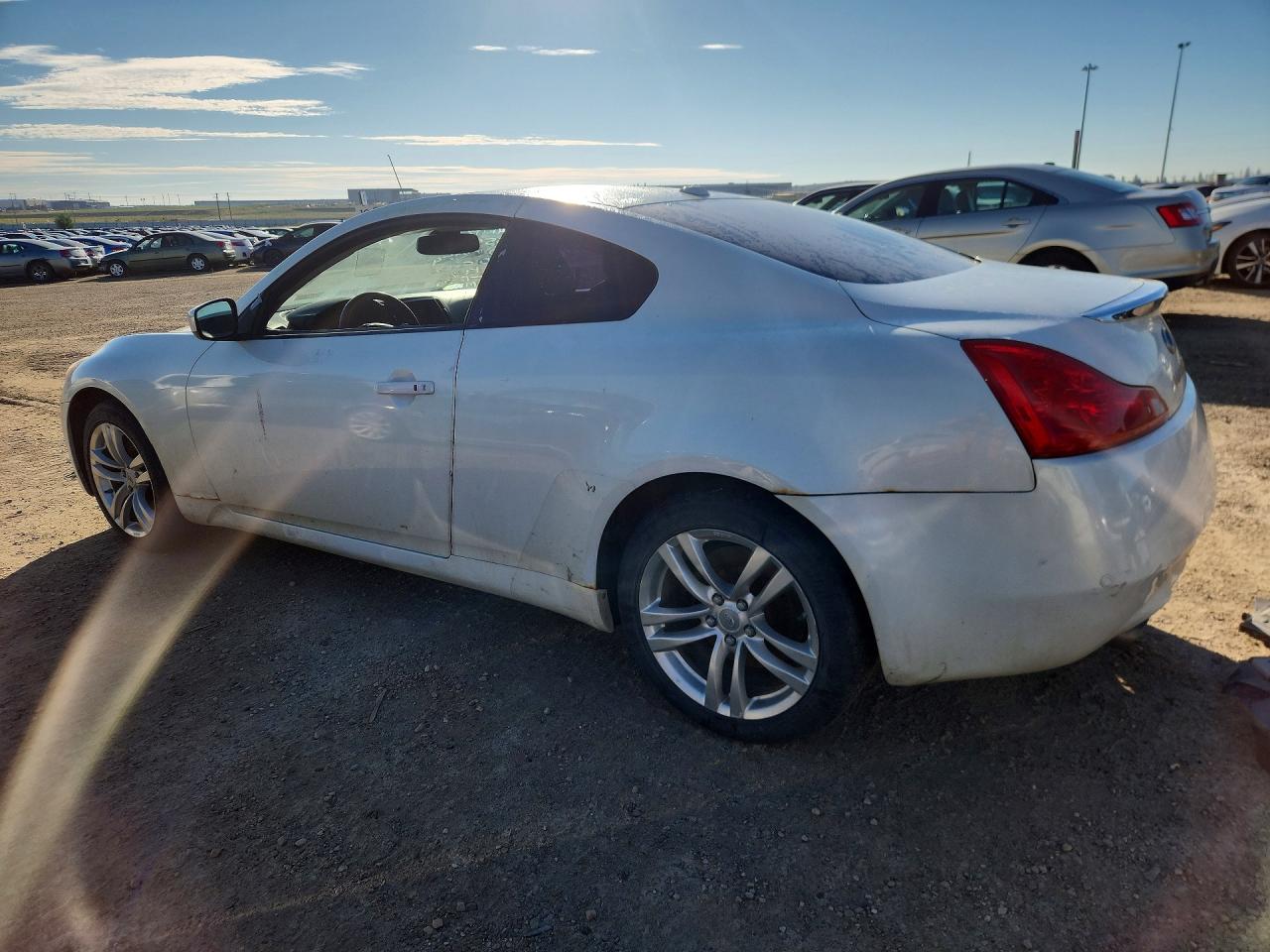 JN1CV6EL8AM152254 · 2010 INFINITI G37 COUPE · 2/13