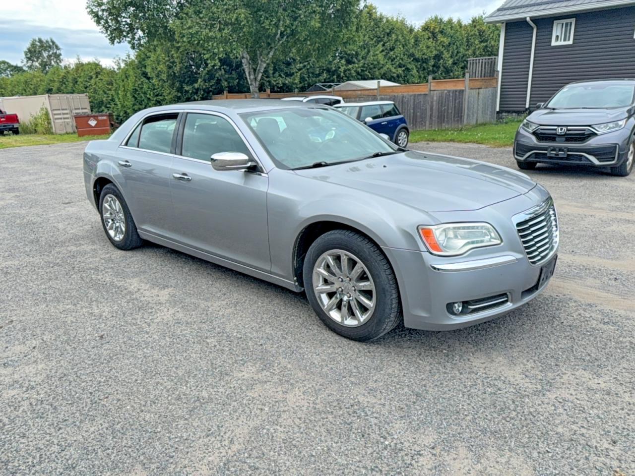 2C3CA5CG3BH558962 · 2011 CHRYSLER 300