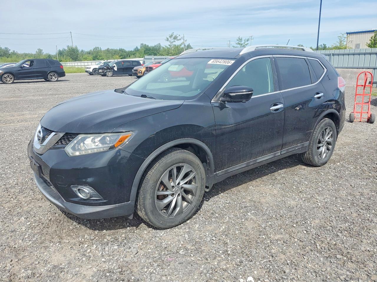 5N1AT2MV3FC837566 · 2015 NISSAN ROGUE